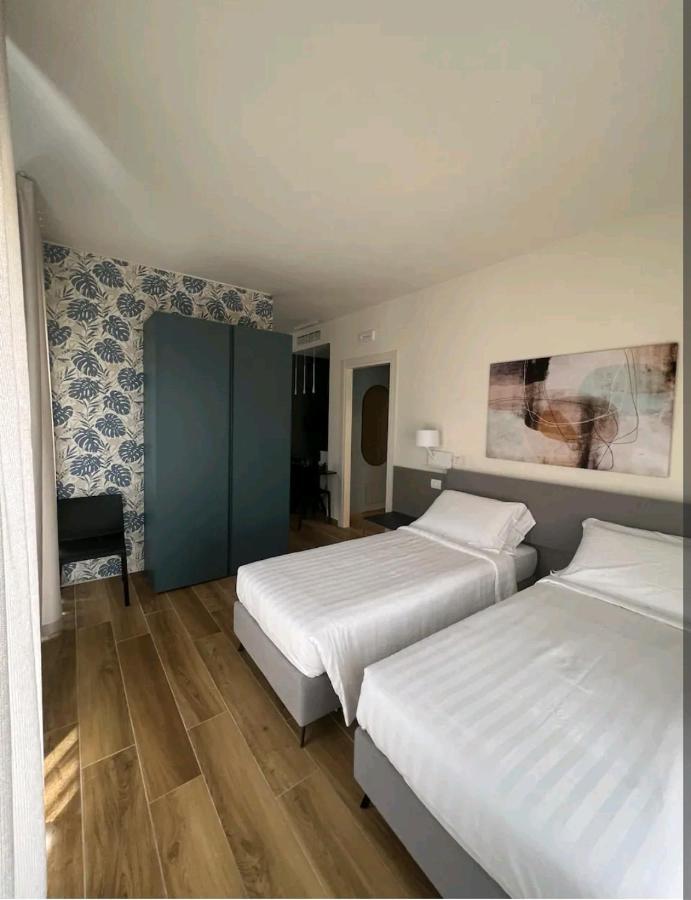 A&G Suites Парма Екстериор снимка