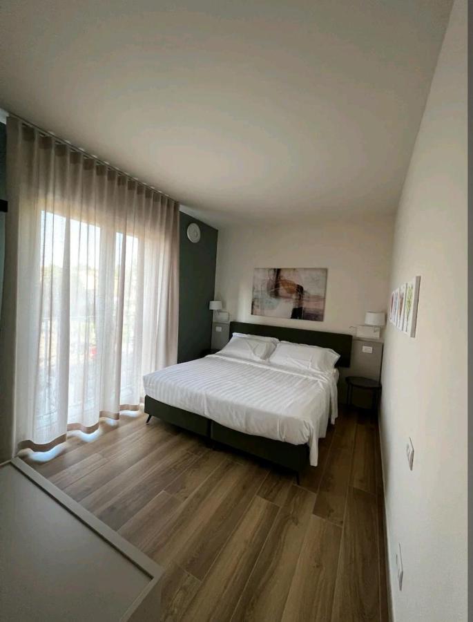 A&G Suites Парма Екстериор снимка